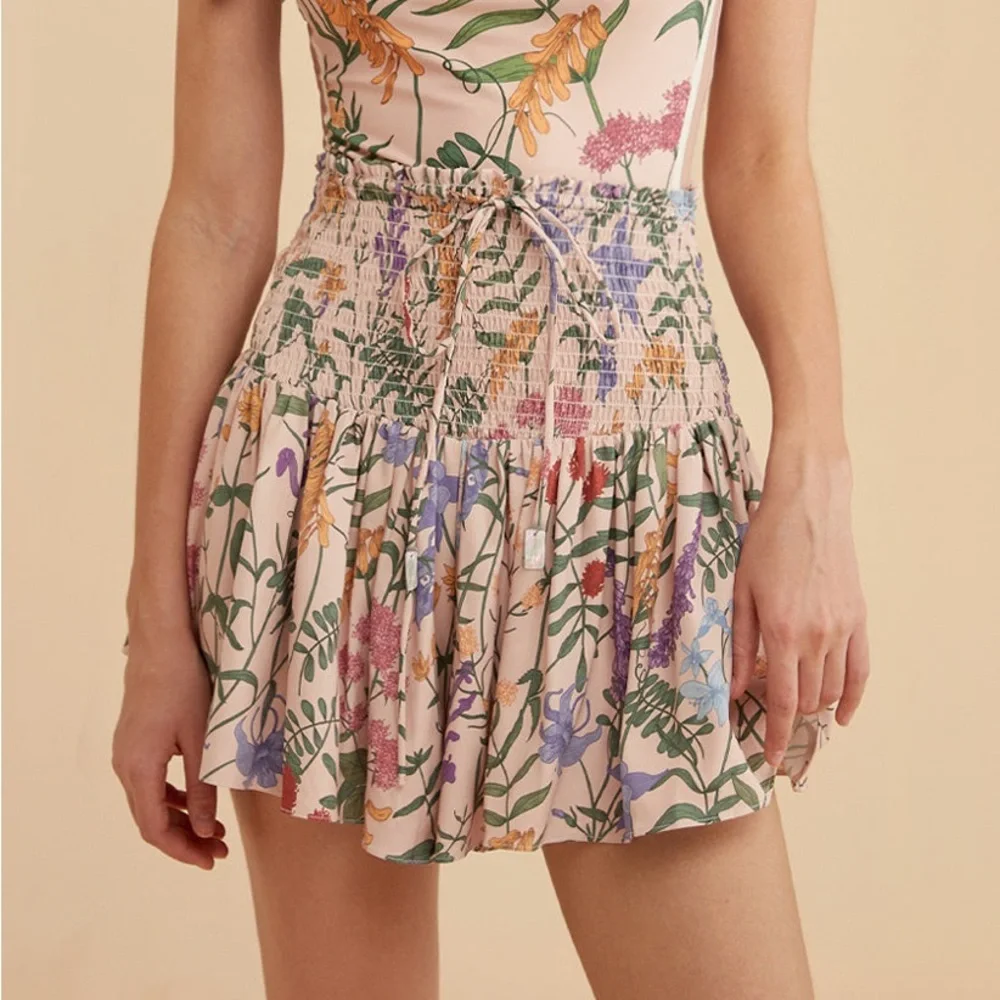 Visual Mood JOANNA FLORAL SHIRRED SKORT - Picture 2 of 4